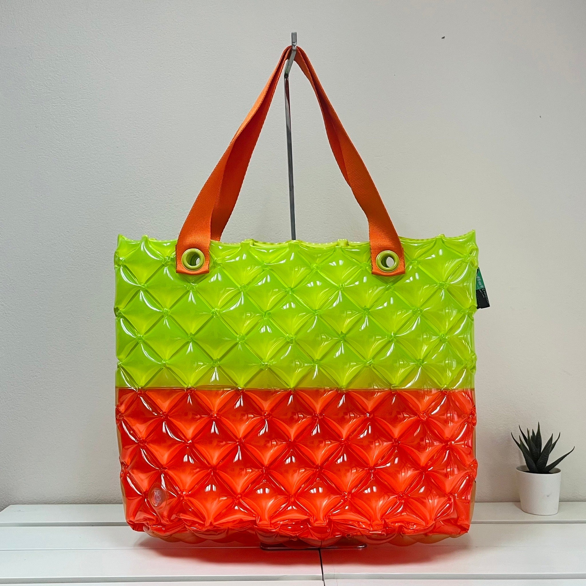 Inflatable Diamond Hand Carry Tote (Small) - Trendy Two Tone - Image 3