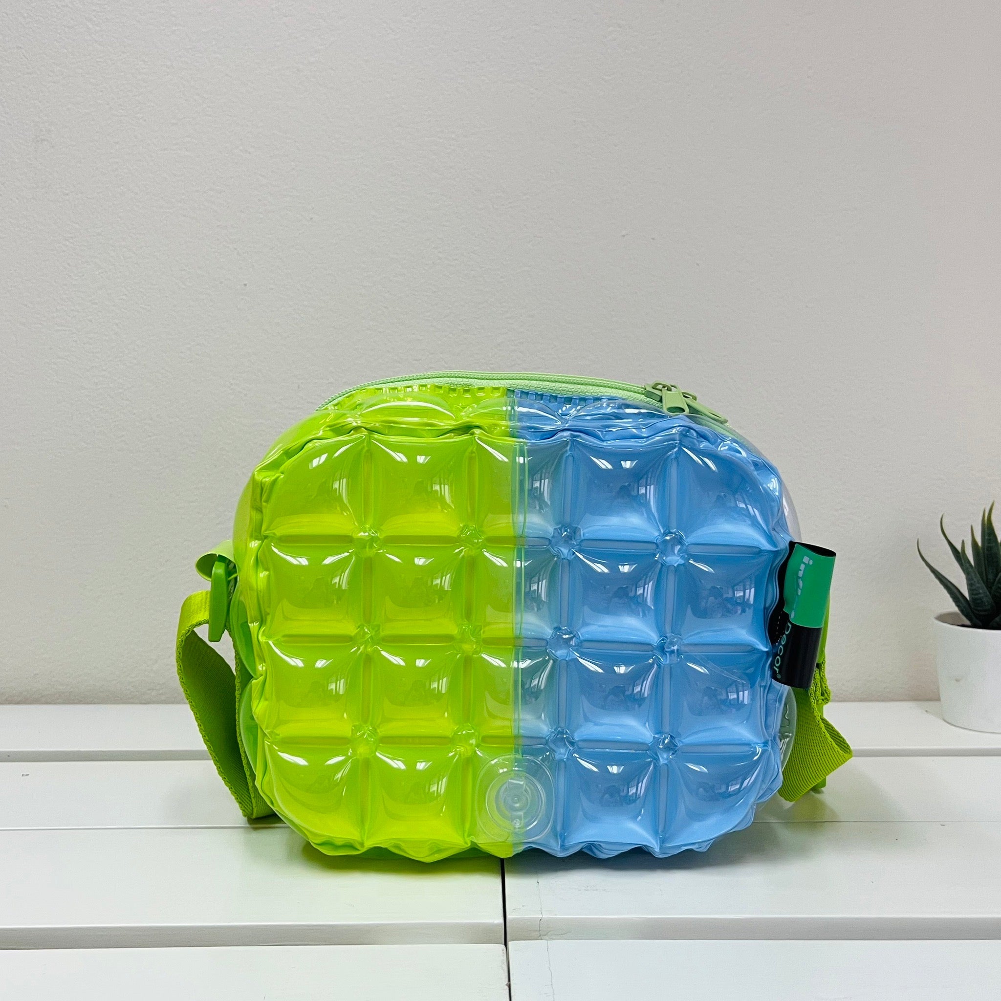 Inflatable Messenger Bag (Small) - Double Chic - Image 4